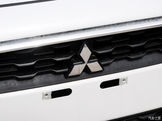 �V������ ����ASX 2013�� 2.0L �Ԅ����(q��)��Ş��